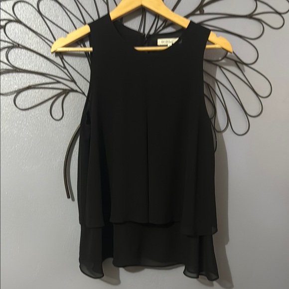 BCBG Black Boxy Tiered Sleeveless Tank Top - Picture 4 of 5